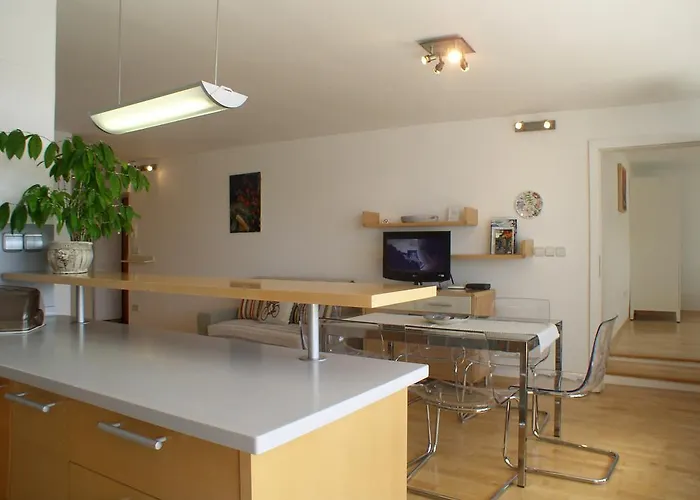 Charming Terrace Ana And Maria Tour As * 류블랴나