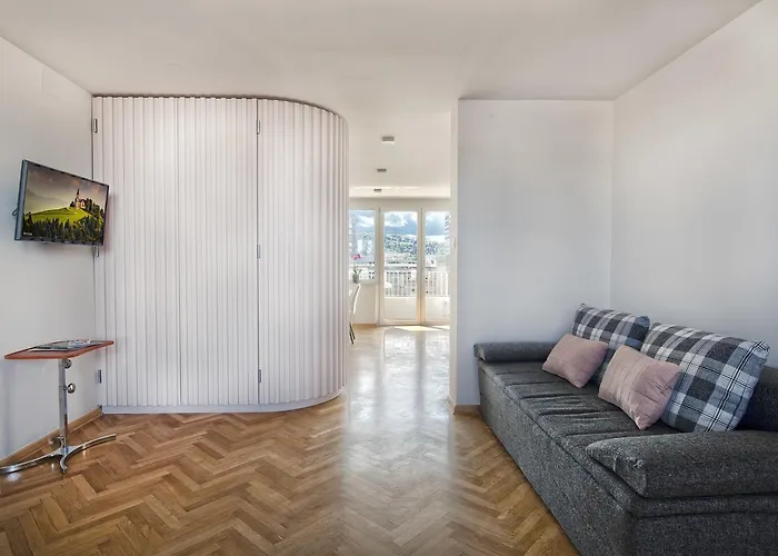 Charming Terrace Ana And Maria Tour As